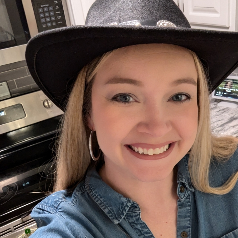 Meet your Posher, Amanda